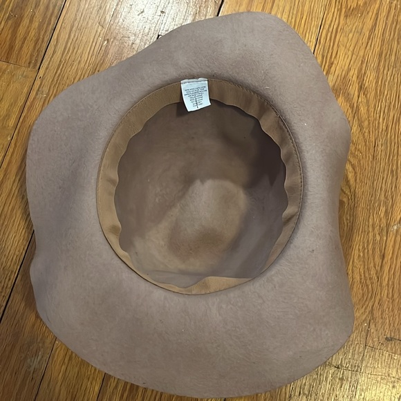 Suede Hat 👒 - Picture 2 of 3